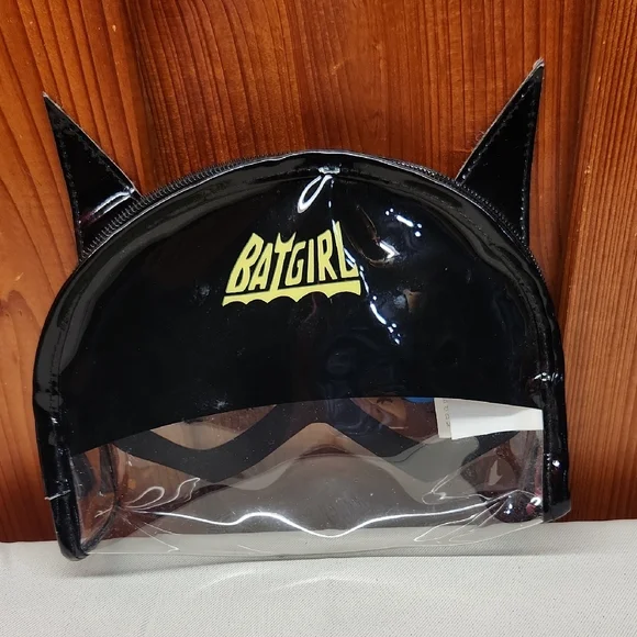 Giveaway .. Black Cat Mask Cosmetic Bag - Picture 5 of 6